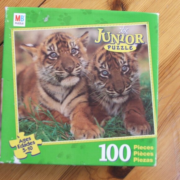 Hasbro Two Tiger Cubs 100 Piece Jigsaw Vintage COMPLETE (P38) - Picture 1 of 2